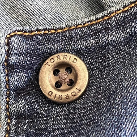 Torrid Blue Medium Wash Collarless Cropped Bolero 3/4 Sleeve Denim Jacket 3683 - Picture 9 of 12